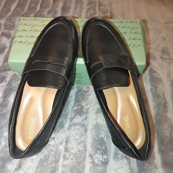 Kensie Black Leather Penny Loafers - Picture 2 of 7